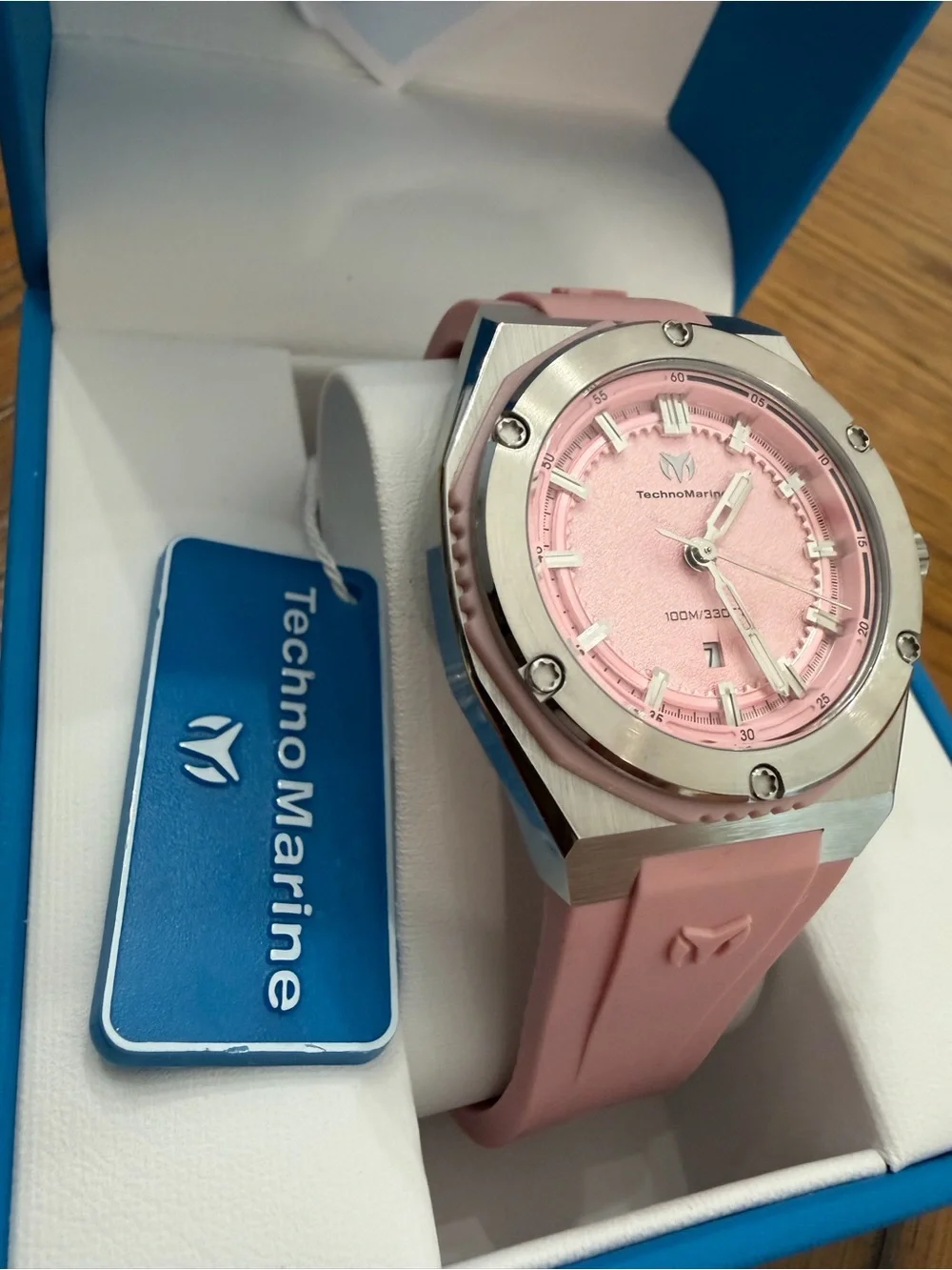 Invicta TechnoMarine Coral in Pink
